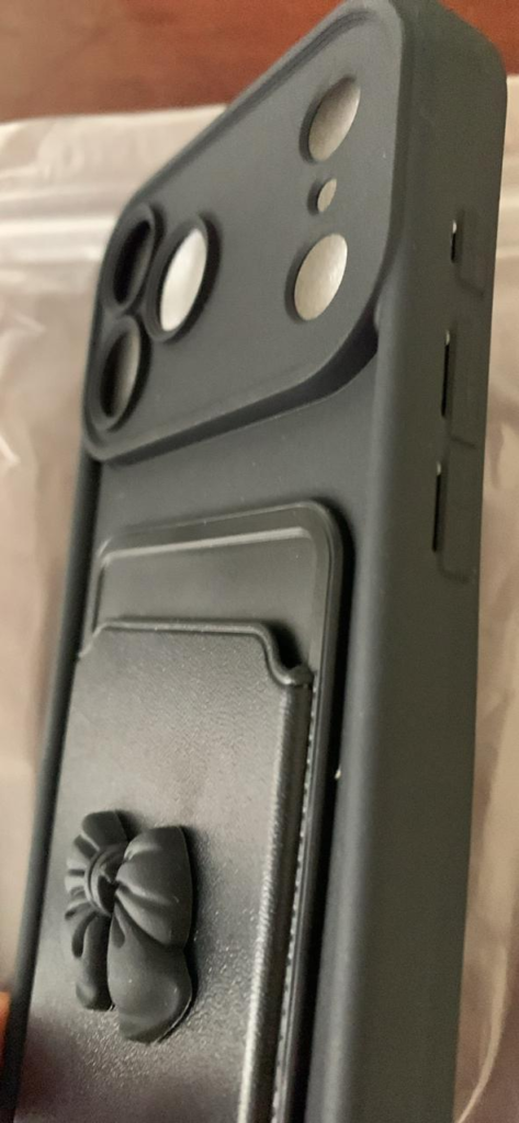 Funda con soporte (stand) para iPhone 17 Pro Max — agarre + apoyo en mesa