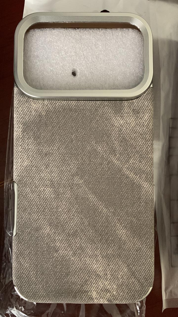 Funda tipo tela para iPhone 17 Pro Max — textura premium + marco de cámara reforzado